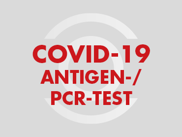 <strong>Anmeldung zum COVID-19-Test</strong><br /><br />
Wir bieten Ihnen die Möglichkeit, sich mittels Antigen- oder PCR-Test auf das Corona-Virus testen zu lassen. Gemäß der österreichischen Teststrategie-Regelung stehen jeder/m Bürger/in 5 PCR-Tests im Monat weiterhin kostenfrei zur Verfügung. Gerne bieten wir Ihnen auch das Service einer Antigen-Testung zu einem Preis von € 20,00 an. Bitte bringen Sie jedenfalls Ihre e-Card und einen Lichtbildausweis mit.<br />
<br /><br />
Weitere Informationen finden Sie <a href="https://www.rothlauerapotheke.at/aktuelle-themen/covid-19-antigentest/">hier</a>.<br /><br /><br />
<a href="https://apotheken.oesterreich-testet.at/#/registration/start" target="_blank">Hier geht es zur Online-Anmeldung</a><br />